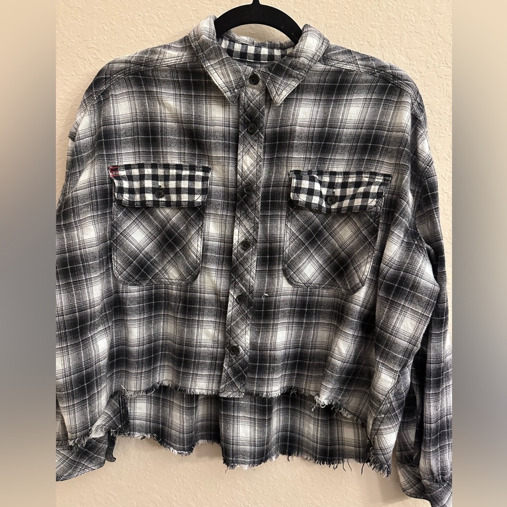 BDG black Gray Plaid Shirt Crop raw edges grunge Skatercore top